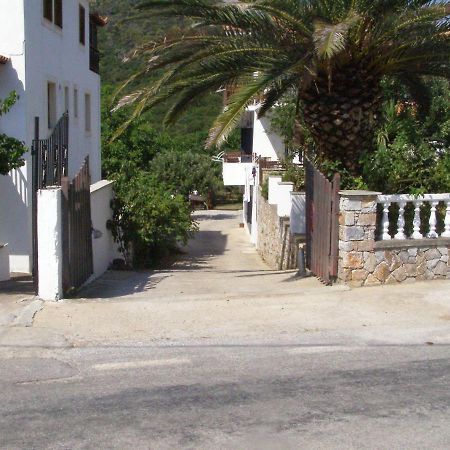 To Ktima Tis Matinas Hotel Stafylos Exterior foto